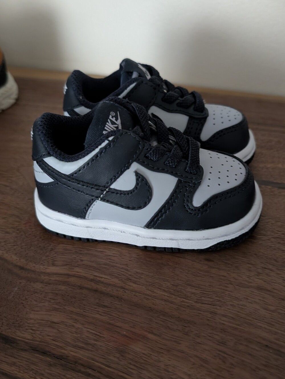 Nike Force 1 Low Infant Black Sneakers 3C New Without Tag